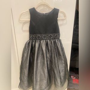 Girls formal dress good condition